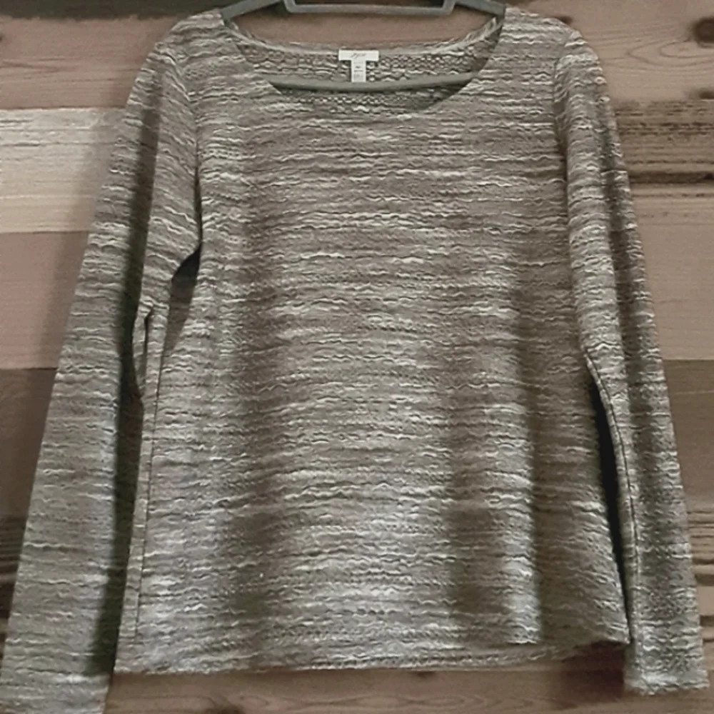 3/$15 🎄or FREE JJill Crinkle Ribbon Top Sophisticated Neutralmarbled design co - Picture 4 of 9